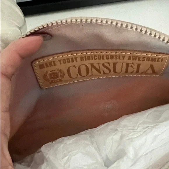 Consuela Golden Cosmetic bag - Picture 3 of 5
